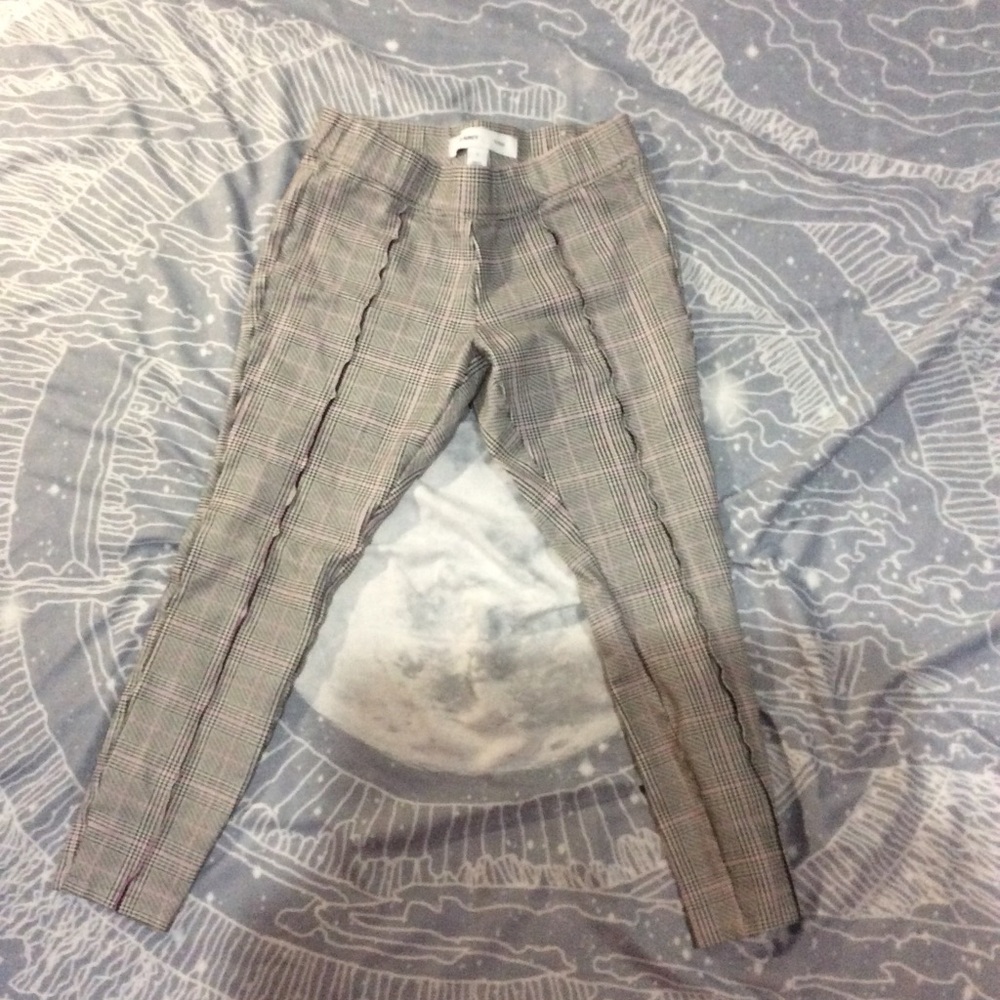 Old navy checkered Black and pink pants